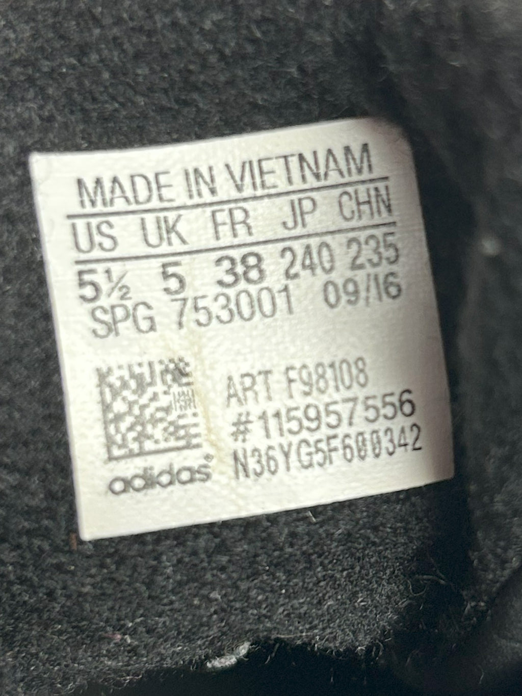 Adidas Kotníkové Tenisky